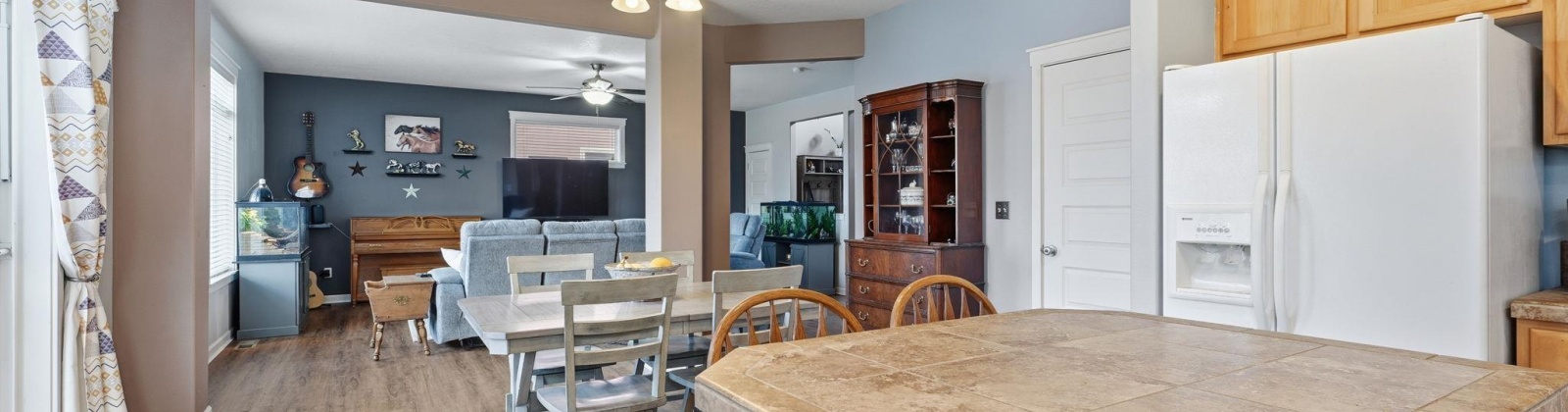 Landsdowne Ct., Pasco, Washington 99301, 4 Bedrooms Bedrooms, 0 ,3 BathroomsBathrooms,Houses,For Sale,Landsdowne Ct.,0,289704