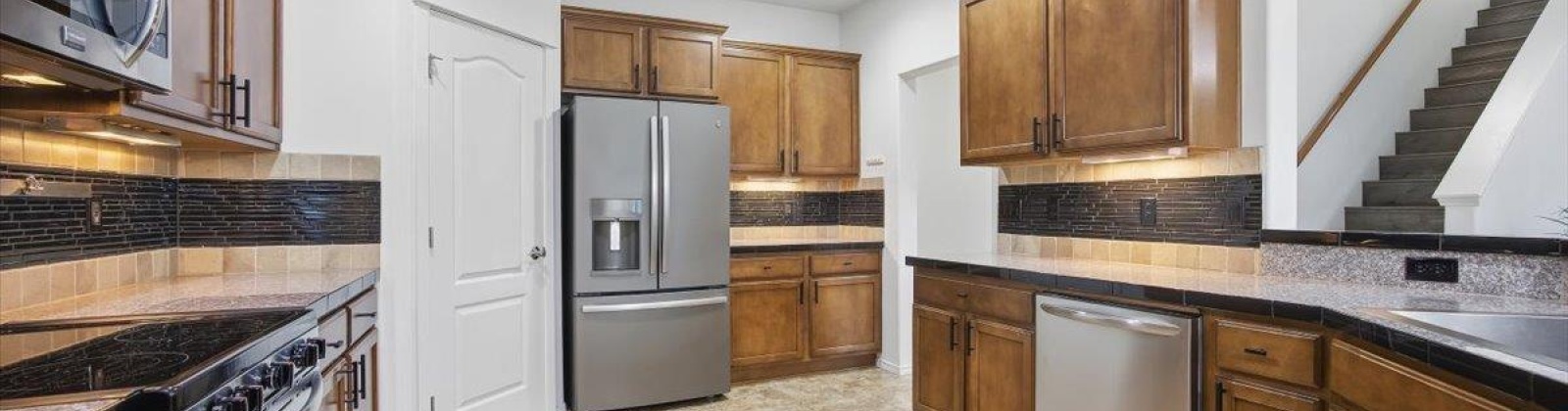 Pikes Peak Dr, West Richland, Washington 99353, 3 Bedrooms Bedrooms, 0 ,3 BathroomsBathrooms,Houses,For Sale,Pikes Peak Dr,0,289696