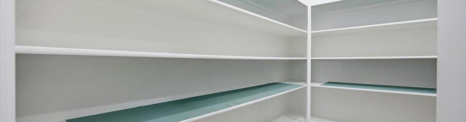 Pikes Peak Dr, West Richland, Washington 99353, 3 Bedrooms Bedrooms, 0 ,3 BathroomsBathrooms,Houses,For Sale,Pikes Peak Dr,0,289696