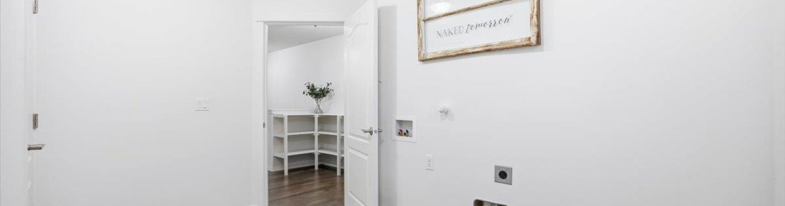 Pikes Peak Dr, West Richland, Washington 99353, 3 Bedrooms Bedrooms, 0 ,3 BathroomsBathrooms,Houses,For Sale,Pikes Peak Dr,0,289696