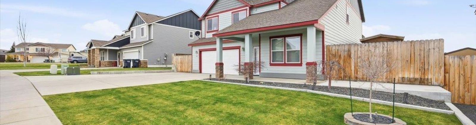 Pikes Peak Dr, West Richland, Washington 99353, 3 Bedrooms Bedrooms, 0 ,3 BathroomsBathrooms,Houses,For Sale,Pikes Peak Dr,0,289696