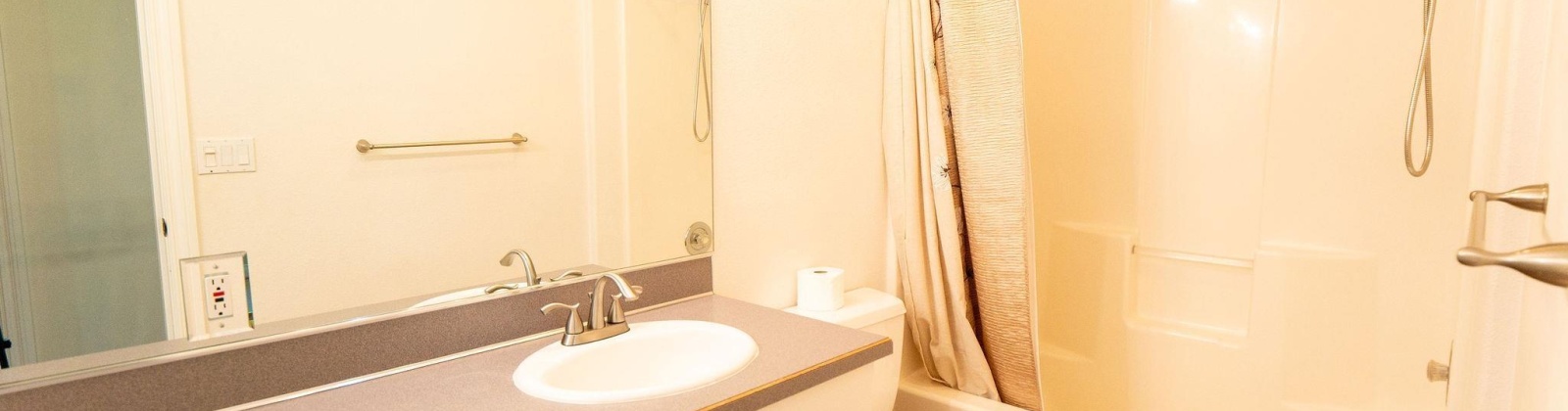 Waverly Street, Kennewick, Washington 99337, 3 Bedrooms Bedrooms, 0 ,2 BathroomsBathrooms,Houses,For Sale,Waverly Street,0,287605