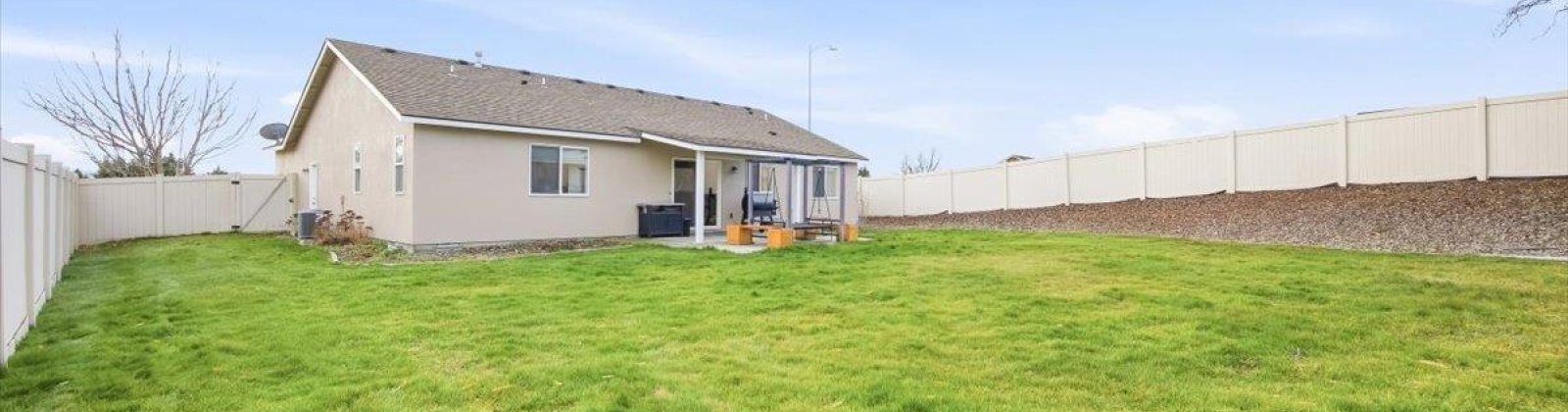 Pimlico Dr, Pasco, Washington 99301, 3 Bedrooms Bedrooms, 0 ,2 BathroomsBathrooms,Houses,For Sale,Pimlico Dr,0,289717