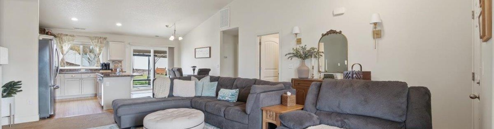 Pimlico Dr, Pasco, Washington 99301, 3 Bedrooms Bedrooms, 0 ,2 BathroomsBathrooms,Houses,For Sale,Pimlico Dr,0,289717