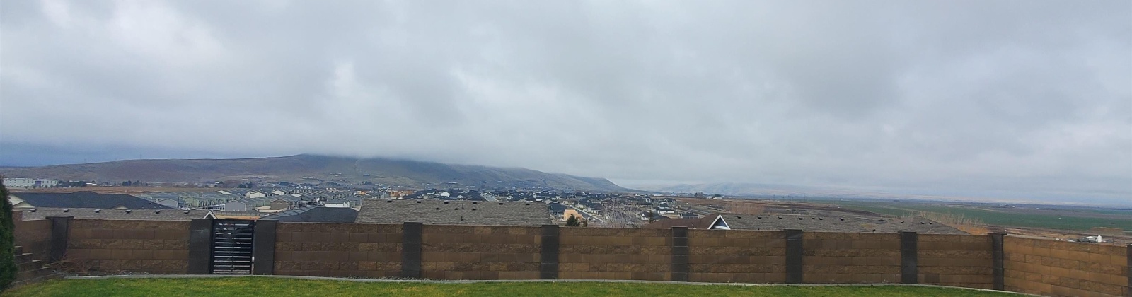 Thebes Street, West Richland, Washington 99353, 3 Bedrooms Bedrooms, 0 ,2 BathroomsBathrooms,Houses,For Rent,Thebes Street,0,289709