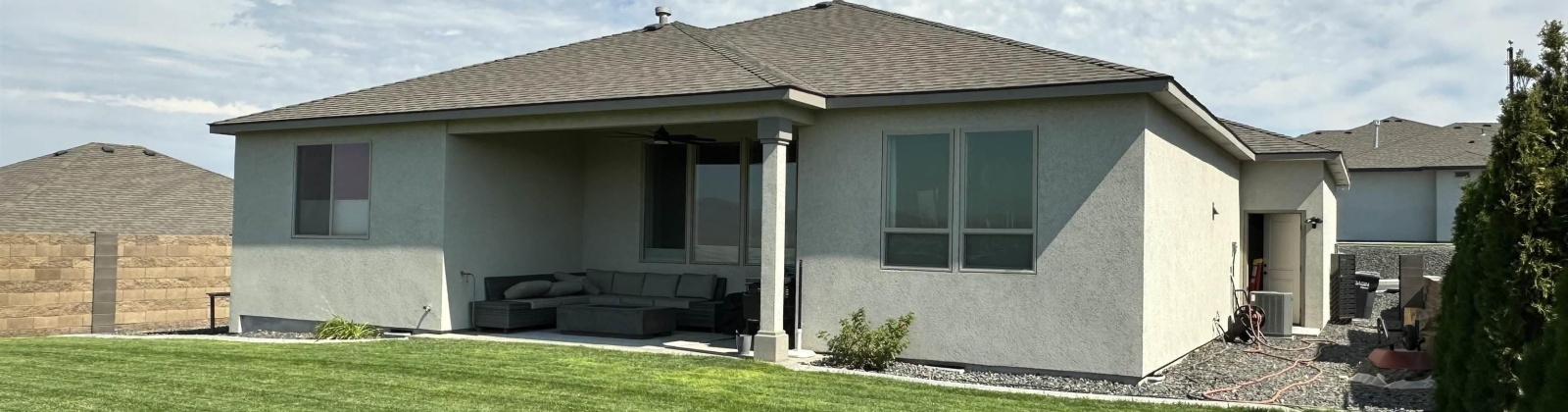 Thebes Street, West Richland, Washington 99353, 3 Bedrooms Bedrooms, 0 ,2 BathroomsBathrooms,Houses,For Rent,Thebes Street,0,289709