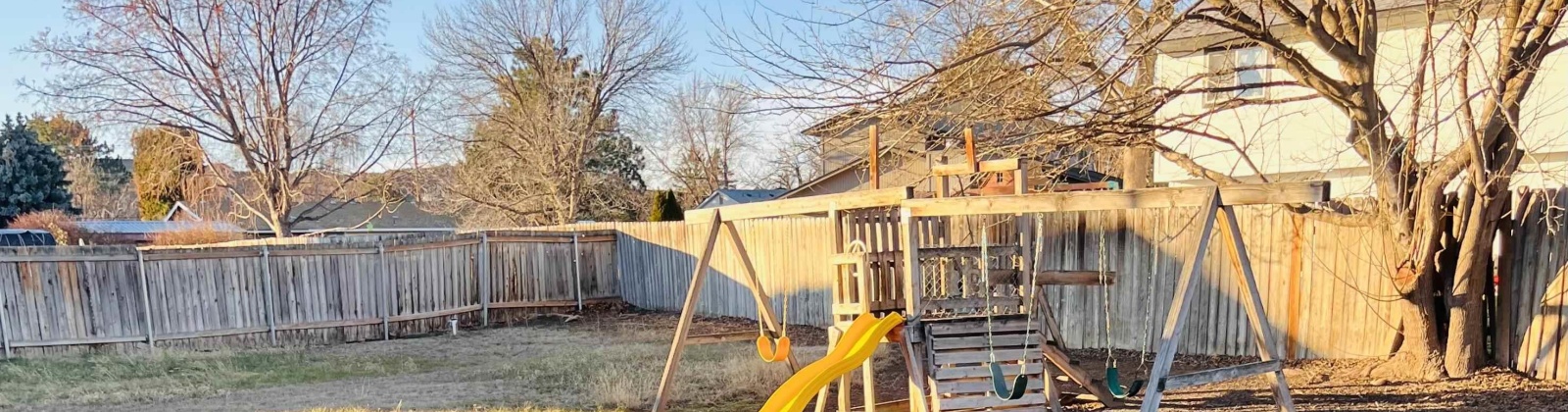 Young Street, Kennewick, Washington 99336, 3 Bedrooms Bedrooms, 0 ,1 BathroomBathrooms,Houses,For Sale,Young Street,0,289713