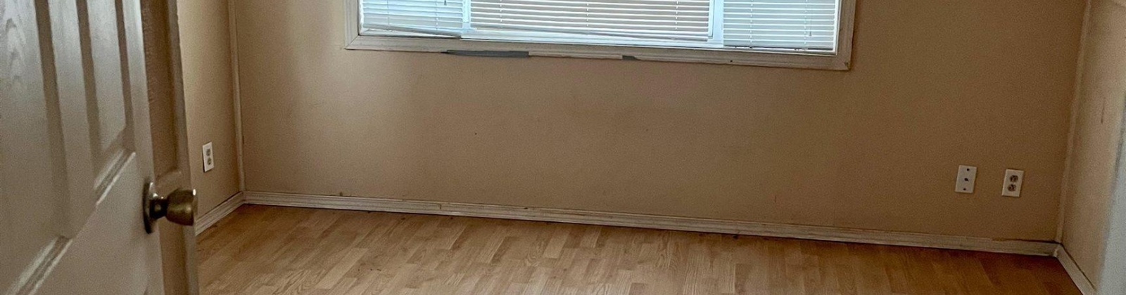 20th Ave, Pasco, Washington 99301, 3 Bedrooms Bedrooms, 0 ,1 BathroomBathrooms,Houses,For Sale,20th Ave,0,289714