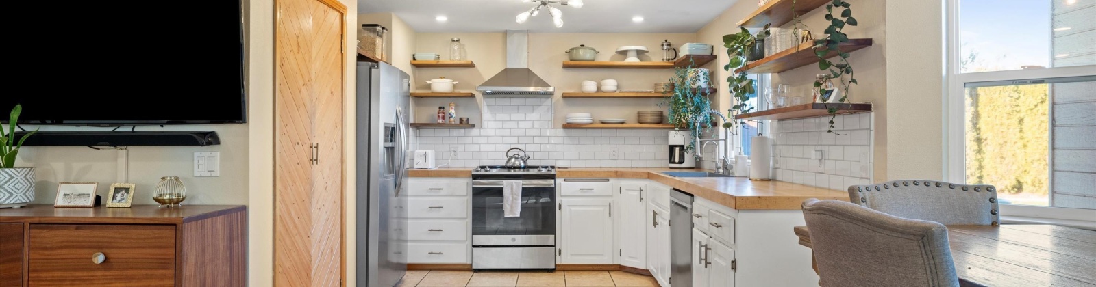 8th Ave, Kennewick, Washington 99336, 3 Bedrooms Bedrooms, 0 ,2 BathroomsBathrooms,Houses,For Sale,8th Ave,0,289725