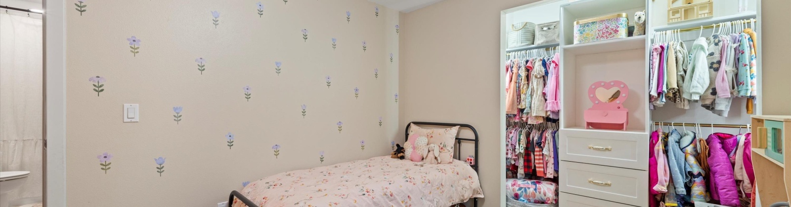 8th Ave, Kennewick, Washington 99336, 3 Bedrooms Bedrooms, 0 ,2 BathroomsBathrooms,Houses,For Sale,8th Ave,0,289725