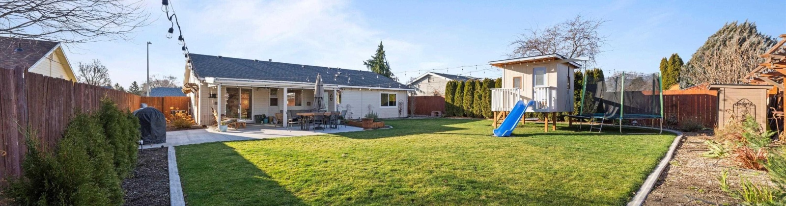 8th Ave, Kennewick, Washington 99336, 3 Bedrooms Bedrooms, 0 ,2 BathroomsBathrooms,Houses,For Sale,8th Ave,0,289725