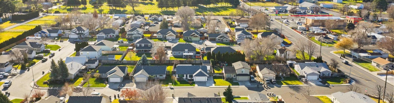 8th Ave, Kennewick, Washington 99336, 3 Bedrooms Bedrooms, 0 ,2 BathroomsBathrooms,Houses,For Sale,8th Ave,0,289725