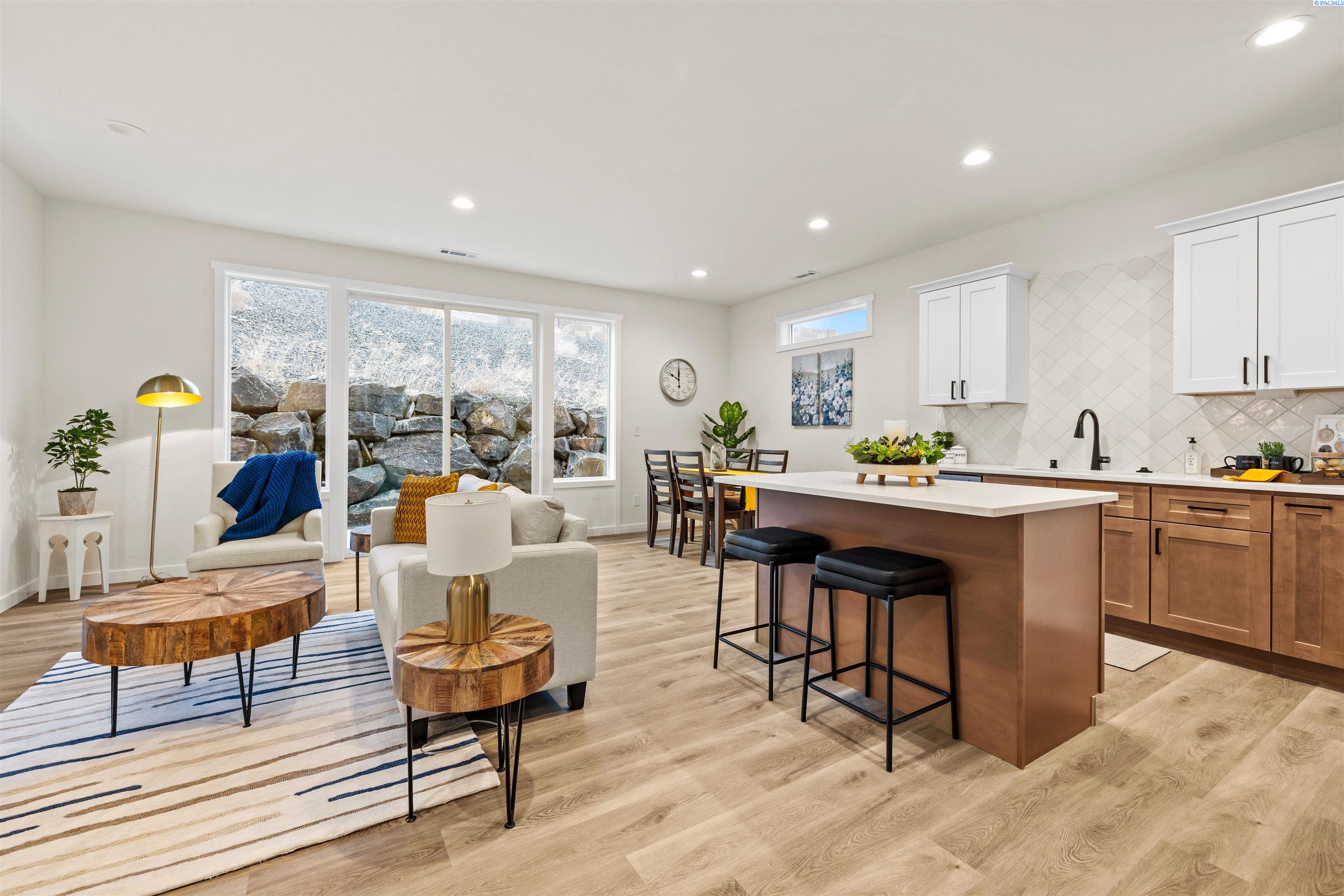 40th Ct, Kennewick, Washington 99338, 3 Bedrooms Bedrooms, 0 ,3 BathroomsBathrooms,Condos/townhomes,For Sale,40th Ct,0,289734