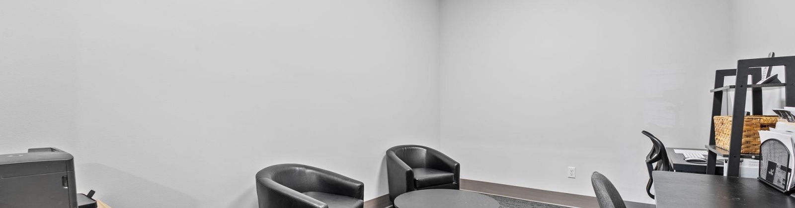 Rodeo Drive Suite, Pasco, Washington 99301, 0 , 0 ,31 BathroomsBathrooms,Commercial,For Sale,Rodeo Drive Suite,0,289751