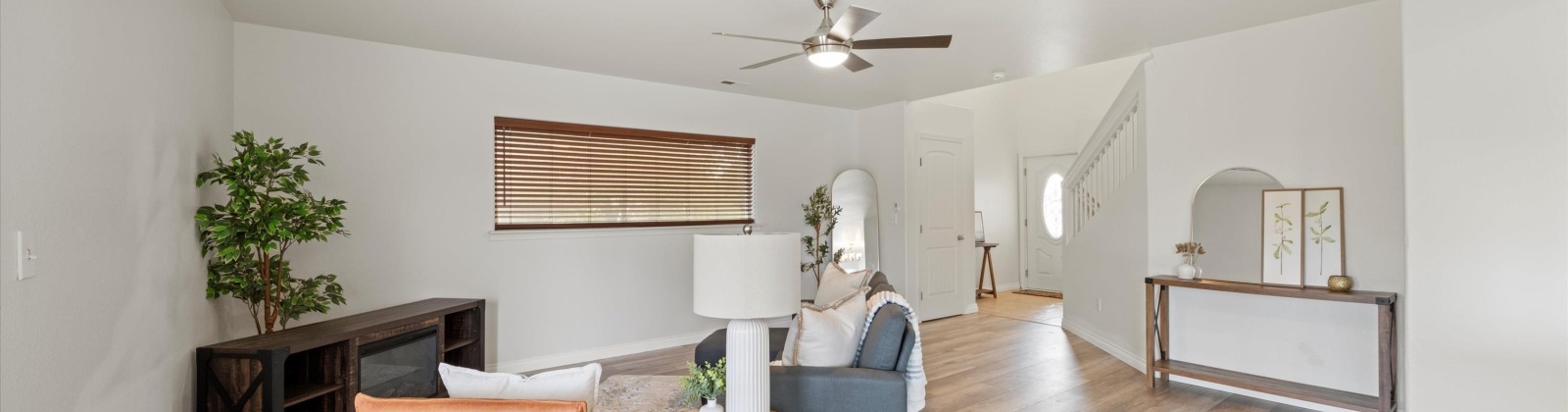 Aloha Drive, West Richland, Washington 99353, 4 Bedrooms Bedrooms, 0 ,3 BathroomsBathrooms,Houses,For Sale,Aloha Drive,0,287928