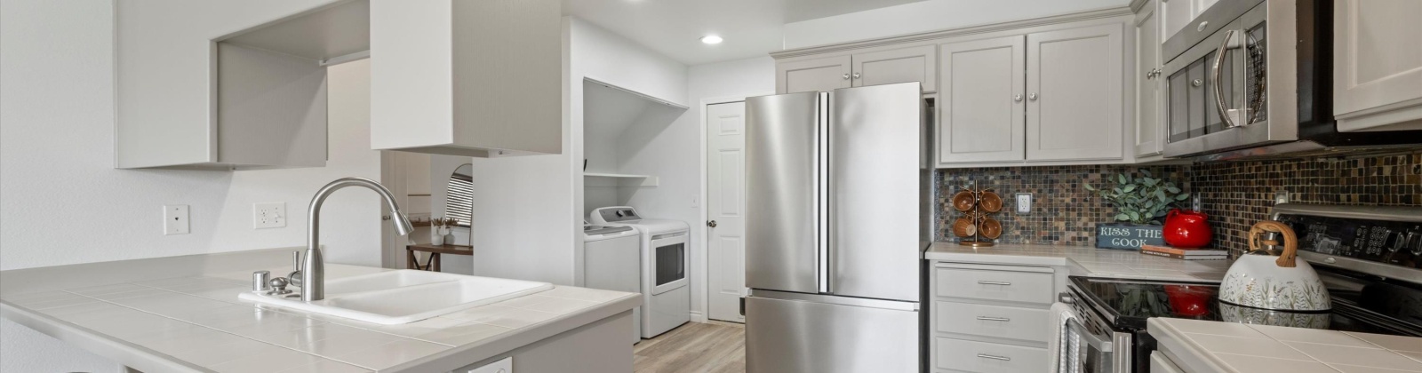 Aloha Drive, West Richland, Washington 99353, 4 Bedrooms Bedrooms, 0 ,3 BathroomsBathrooms,Houses,For Sale,Aloha Drive,0,287928