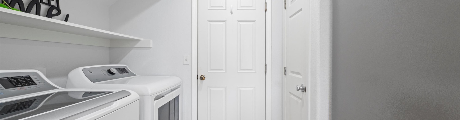 Aloha Drive, West Richland, Washington 99353, 4 Bedrooms Bedrooms, 0 ,3 BathroomsBathrooms,Houses,For Sale,Aloha Drive,0,287928