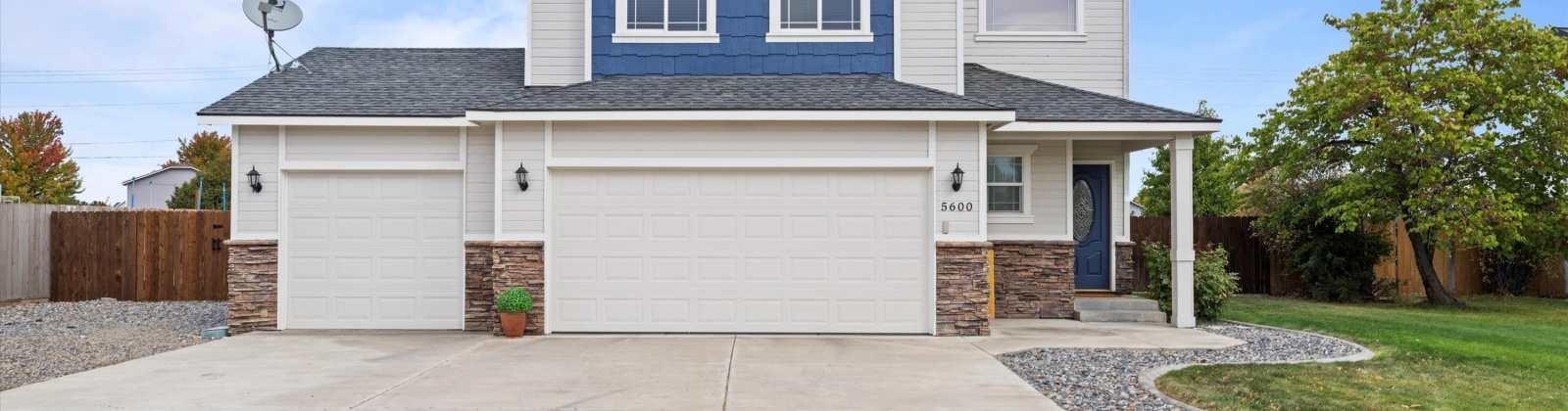 Aloha Drive, West Richland, Washington 99353, 4 Bedrooms Bedrooms, 0 ,3 BathroomsBathrooms,Houses,For Sale,Aloha Drive,0,287928