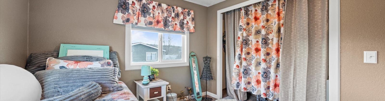 James St, West Richland, Washington 99353, 4 Bedrooms Bedrooms, 0 ,2 BathroomsBathrooms,Manufactured Homes,For Sale,James St,0,289763