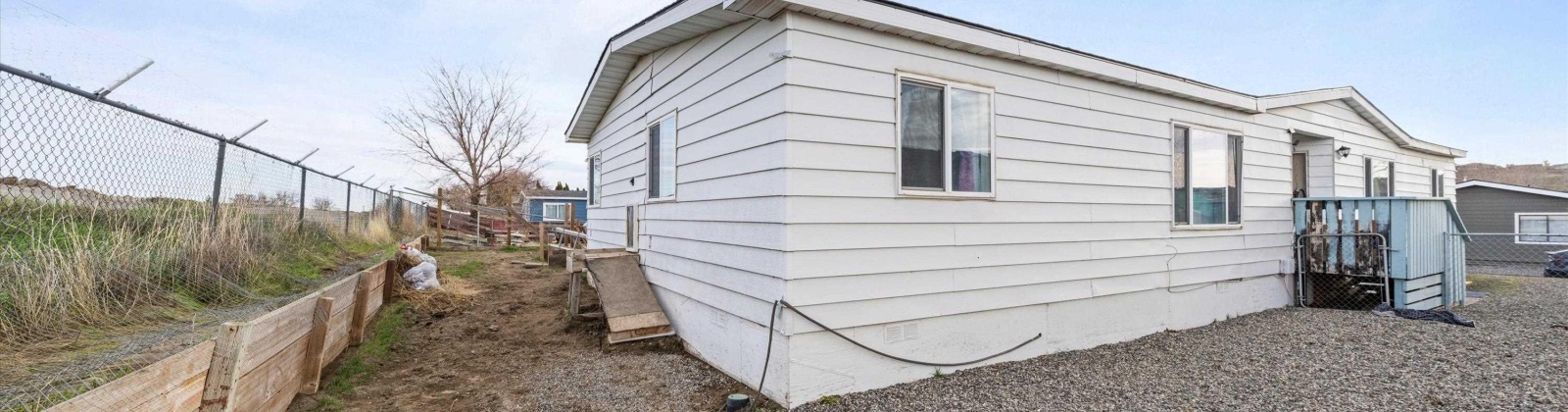 James St, West Richland, Washington 99353, 4 Bedrooms Bedrooms, 0 ,2 BathroomsBathrooms,Manufactured Homes,For Sale,James St,0,289763