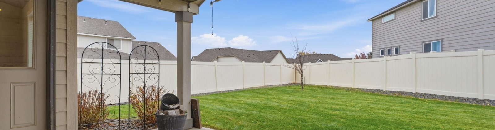 Curtis Drive, West Richland, Washington 99353, 3 Bedrooms Bedrooms, 0 ,2 BathroomsBathrooms,Houses,For Sale,Curtis Drive,0,288987