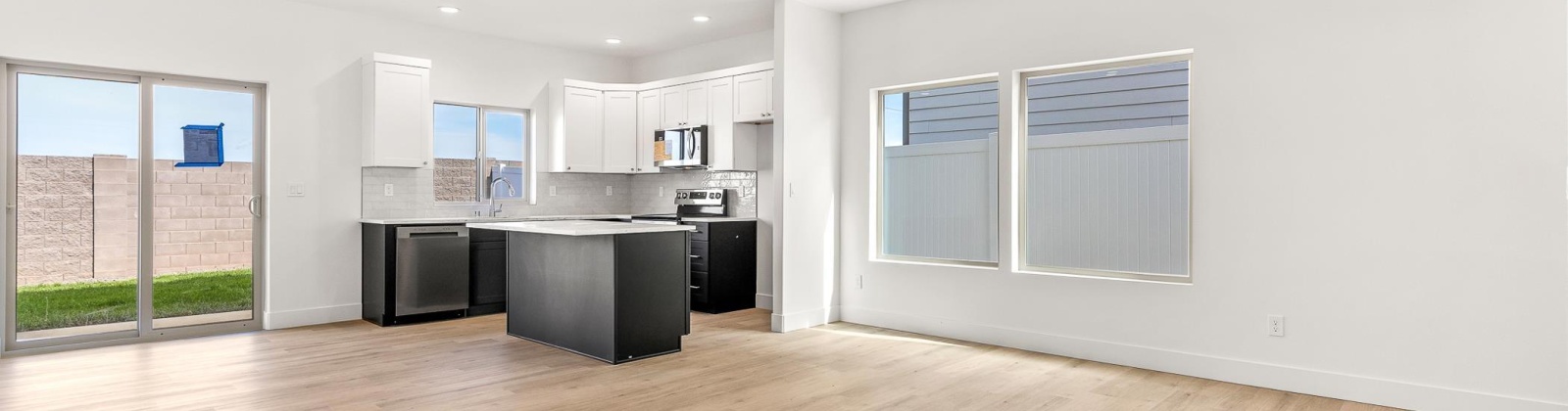 Grapevine Ct, West Richland, Washington 99353, 3 Bedrooms Bedrooms, 0 ,3 BathroomsBathrooms,Condos/townhomes,For Sale,Grapevine Ct,0,289791