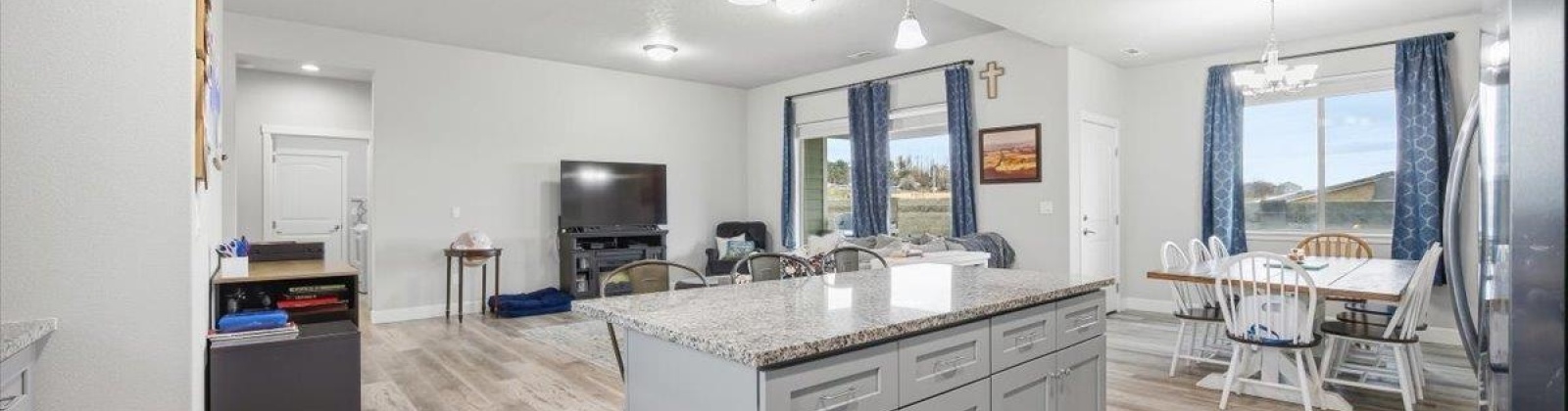 McKinley St, Kennewick, Washington 99338, 4 Bedrooms Bedrooms, 0 ,2 BathroomsBathrooms,Houses,For Sale,McKinley St,0,289809