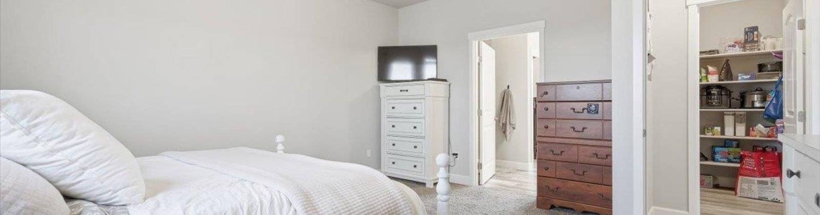 McKinley St, Kennewick, Washington 99338, 4 Bedrooms Bedrooms, 0 ,2 BathroomsBathrooms,Houses,For Sale,McKinley St,0,289809