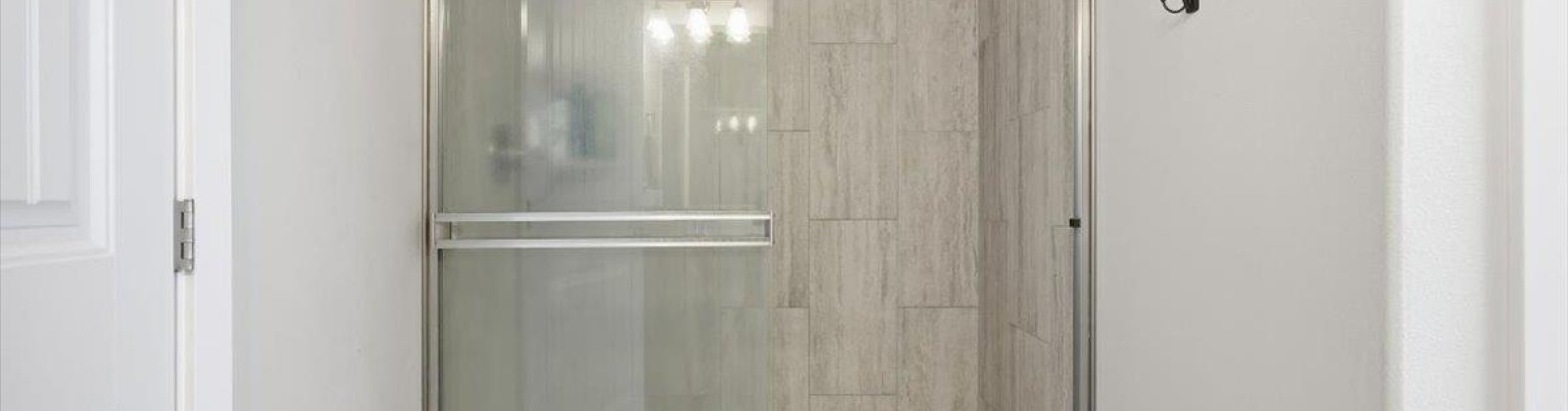 McKinley St, Kennewick, Washington 99338, 4 Bedrooms Bedrooms, 0 ,2 BathroomsBathrooms,Houses,For Sale,McKinley St,0,289809