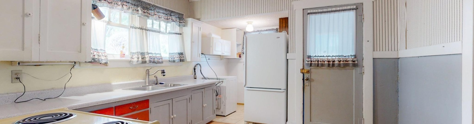 State Street, Pullman, Washington 99163, 3 Bedrooms Bedrooms, 0 ,1 BathroomBathrooms,Houses,For Sale,State Street,0,289806