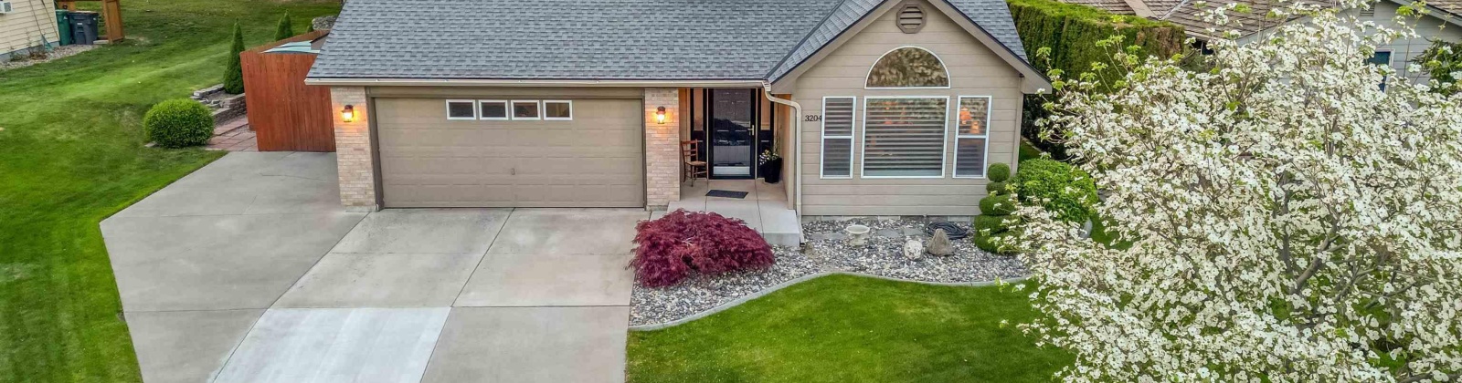 Johnson Place, Kennewick, Washington 99337, 4 Bedrooms Bedrooms, 0 ,3 BathroomsBathrooms,Houses,For Sale,Johnson Place,0,289804