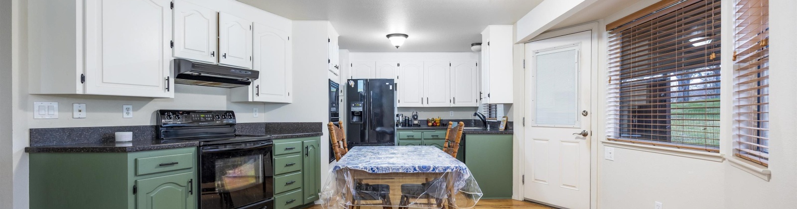 Johnson Place, Kennewick, Washington 99337, 4 Bedrooms Bedrooms, 0 ,3 BathroomsBathrooms,Houses,For Sale,Johnson Place,0,289804