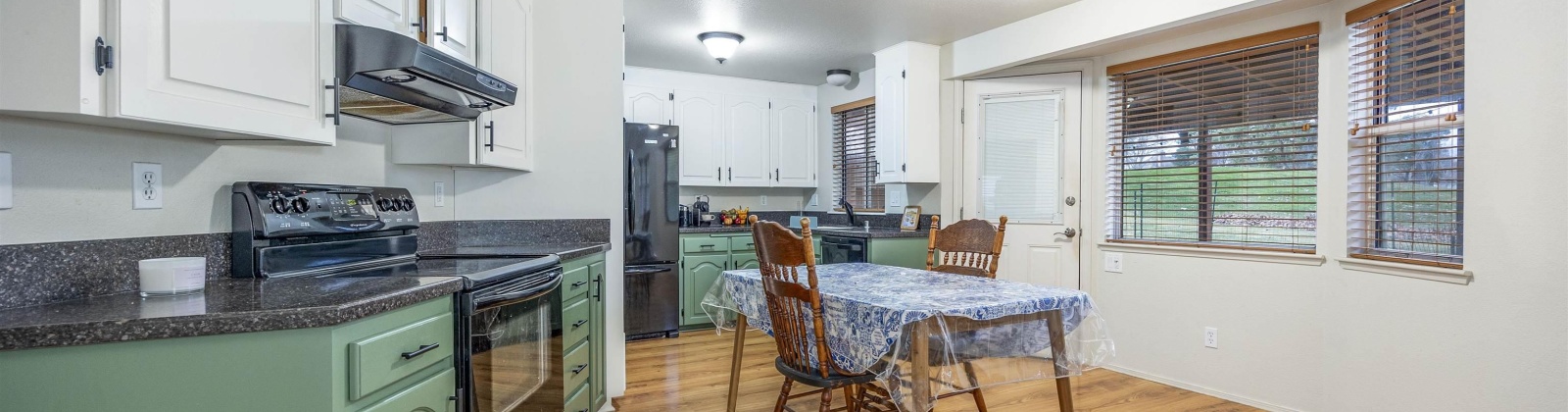 Johnson Place, Kennewick, Washington 99337, 4 Bedrooms Bedrooms, 0 ,3 BathroomsBathrooms,Houses,For Sale,Johnson Place,0,289804