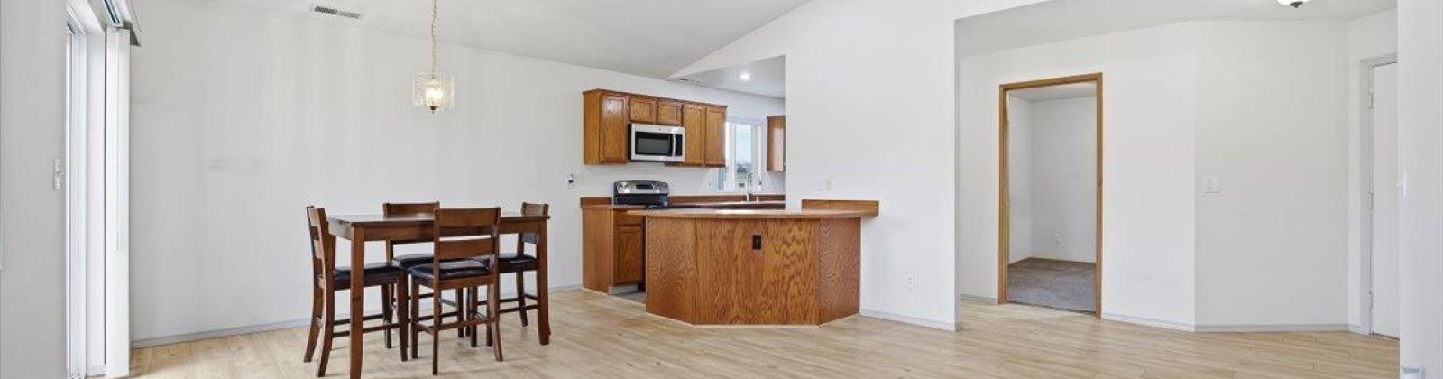 Hood Ct., Kennewick, Washington 99336, 3 Bedrooms Bedrooms, 0 ,2 BathroomsBathrooms,Houses,For Sale,Hood Ct.,0,289800