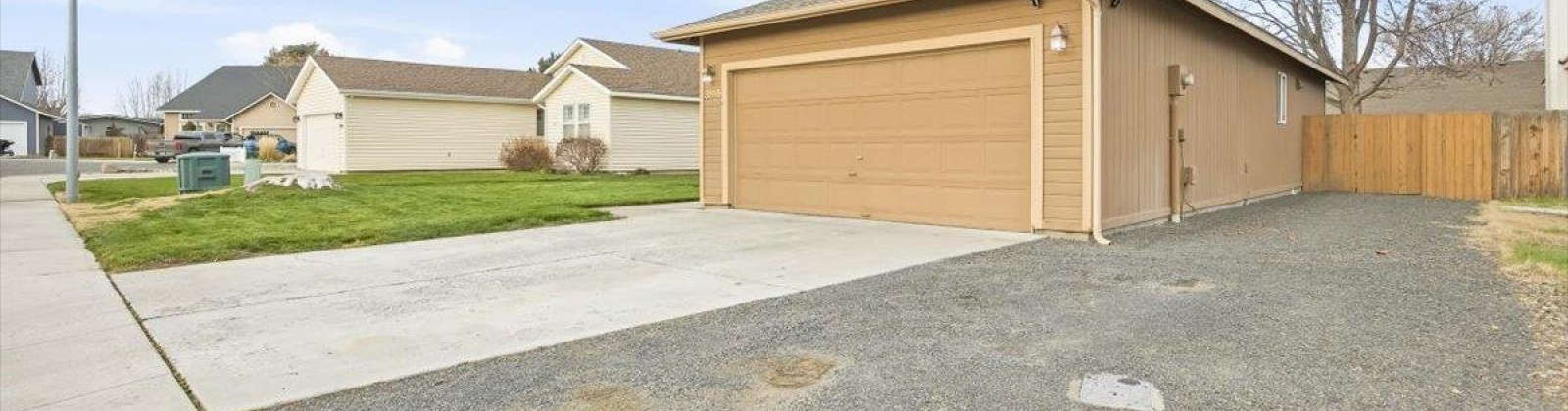 Hood Ct., Kennewick, Washington 99336, 3 Bedrooms Bedrooms, 0 ,2 BathroomsBathrooms,Houses,For Sale,Hood Ct.,0,289800