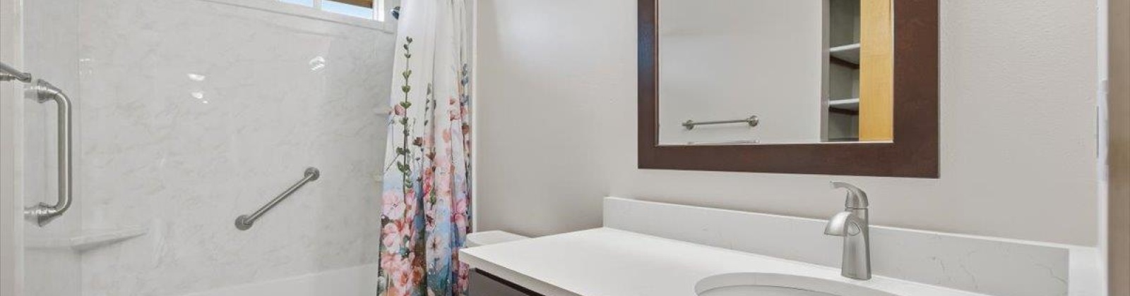 Hood Ct., Kennewick, Washington 99336, 3 Bedrooms Bedrooms, 0 ,2 BathroomsBathrooms,Houses,For Sale,Hood Ct.,0,289800