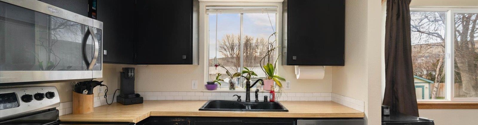 43rd Ave, Kennewick, Washington 99337, 3 Bedrooms Bedrooms, 0 ,2 BathroomsBathrooms,Houses,For Sale,43rd Ave,0,289817