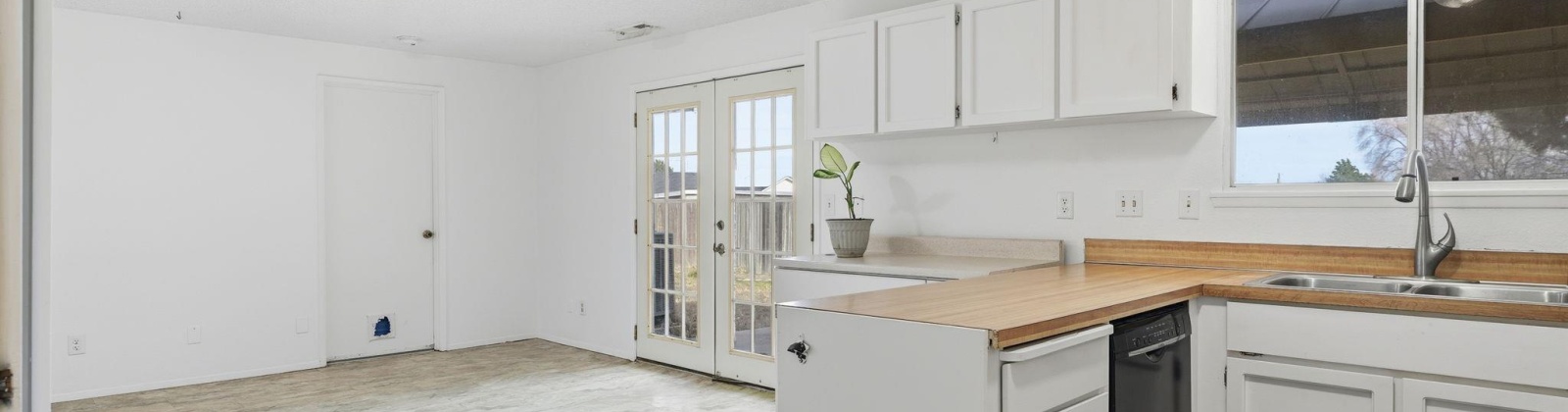 Tacoma St, Kennewick, Washington 99337, 3 Bedrooms Bedrooms, 0 ,2 BathroomsBathrooms,Houses,For Sale,Tacoma St,0,289815