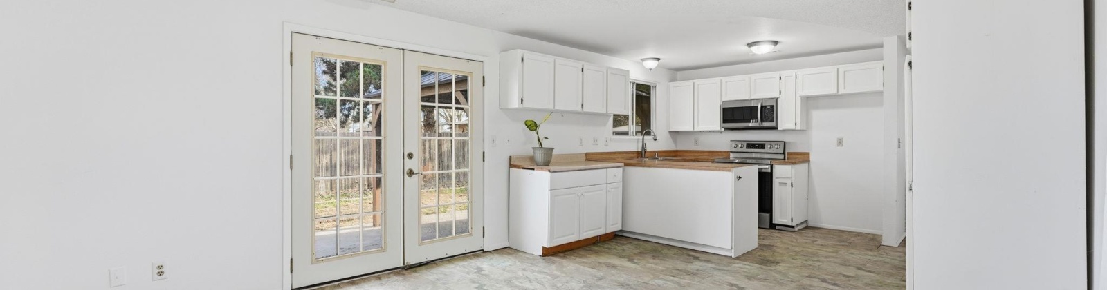 Tacoma St, Kennewick, Washington 99337, 3 Bedrooms Bedrooms, 0 ,2 BathroomsBathrooms,Houses,For Sale,Tacoma St,0,289815