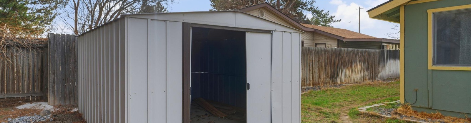 Tacoma St, Kennewick, Washington 99337, 3 Bedrooms Bedrooms, 0 ,2 BathroomsBathrooms,Houses,For Sale,Tacoma St,0,289815