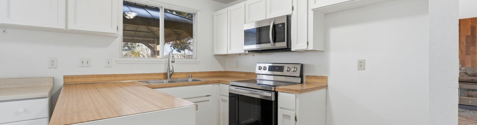 Tacoma St, Kennewick, Washington 99337, 3 Bedrooms Bedrooms, 0 ,2 BathroomsBathrooms,Houses,For Sale,Tacoma St,0,289815