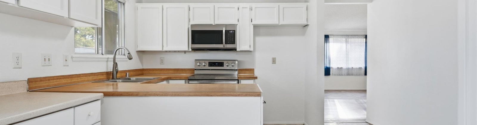 Tacoma St, Kennewick, Washington 99337, 3 Bedrooms Bedrooms, 0 ,2 BathroomsBathrooms,Houses,For Sale,Tacoma St,0,289815