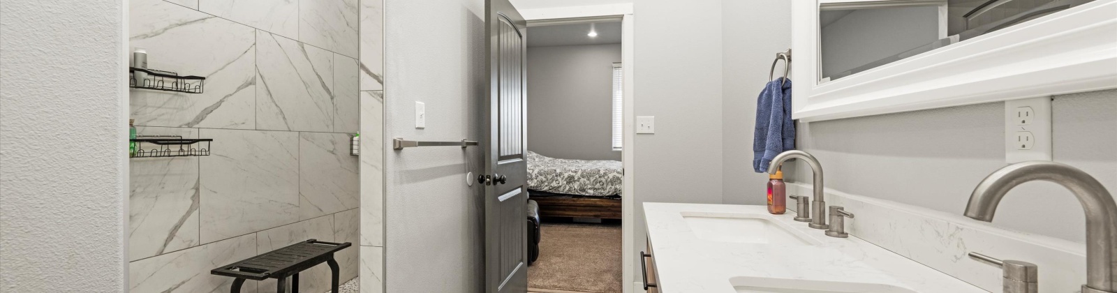 Riverside Dr, West Richland, Washington 99353, 3 Bedrooms Bedrooms, 0 ,3 BathroomsBathrooms,Houses,For Sale,Riverside Dr,0,289813