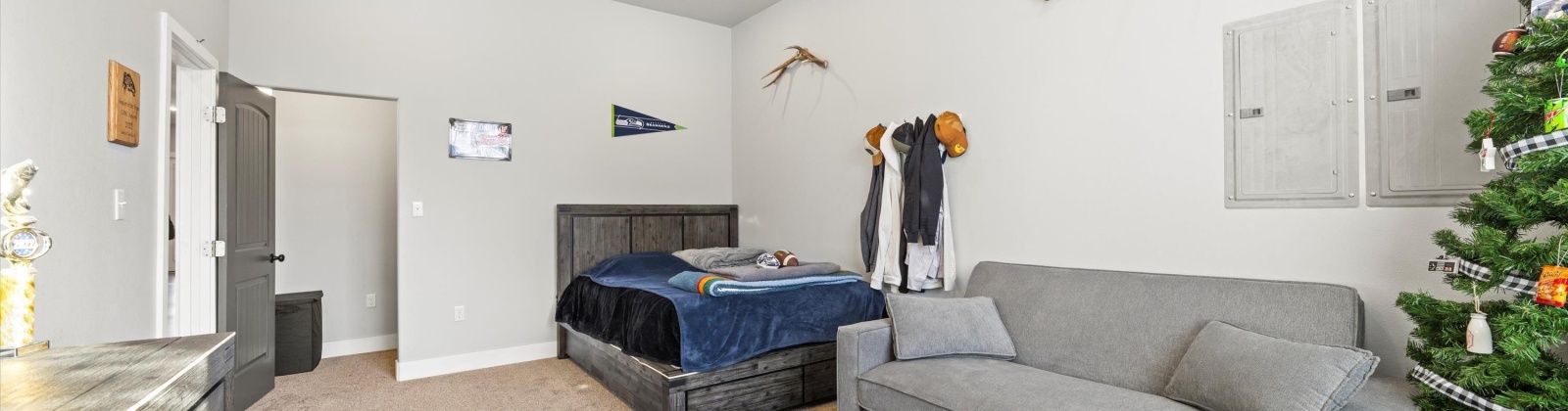 Riverside Dr, West Richland, Washington 99353, 3 Bedrooms Bedrooms, 0 ,3 BathroomsBathrooms,Houses,For Sale,Riverside Dr,0,289813