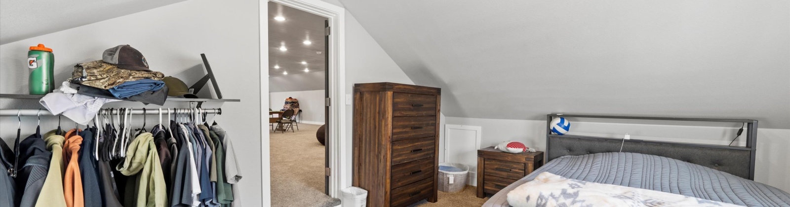 Riverside Dr, West Richland, Washington 99353, 3 Bedrooms Bedrooms, 0 ,3 BathroomsBathrooms,Houses,For Sale,Riverside Dr,0,289813