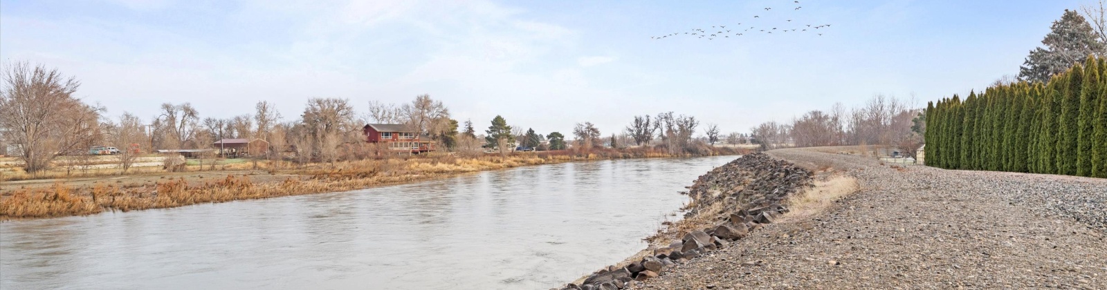 Riverside Dr, West Richland, Washington 99353, 3 Bedrooms Bedrooms, 0 ,3 BathroomsBathrooms,Houses,For Sale,Riverside Dr,0,289813