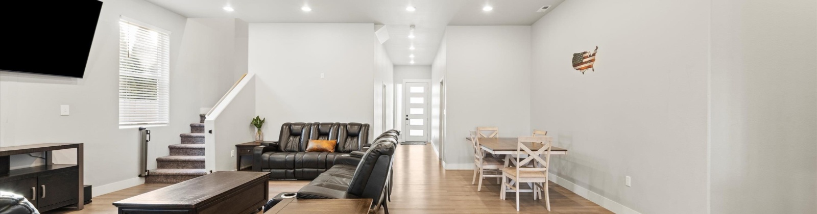 Riverside Dr, West Richland, Washington 99353, 3 Bedrooms Bedrooms, 0 ,3 BathroomsBathrooms,Houses,For Sale,Riverside Dr,0,289813