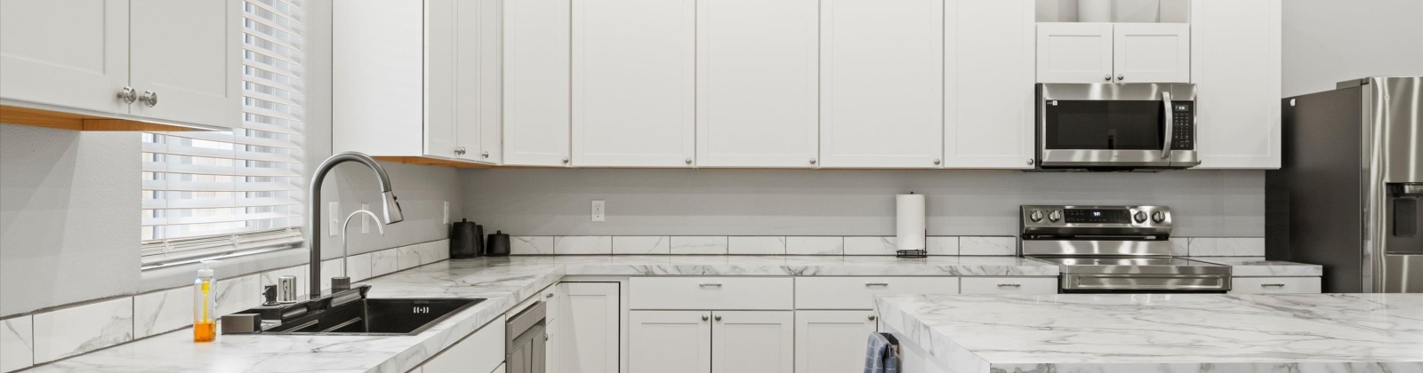 Riverside Dr, West Richland, Washington 99353, 3 Bedrooms Bedrooms, 0 ,3 BathroomsBathrooms,Houses,For Sale,Riverside Dr,0,289813