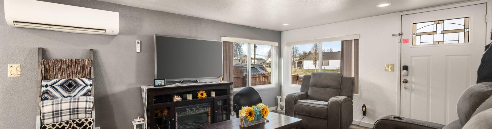 Van Giesen St, Richland, Washington 99354, 2 Bedrooms Bedrooms, 0 ,1 BathroomBathrooms,Houses,For Sale,Van Giesen St,0,289811