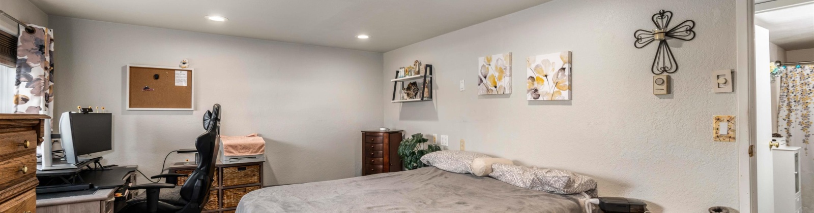 Van Giesen St, Richland, Washington 99354, 2 Bedrooms Bedrooms, 0 ,1 BathroomBathrooms,Houses,For Sale,Van Giesen St,0,289811